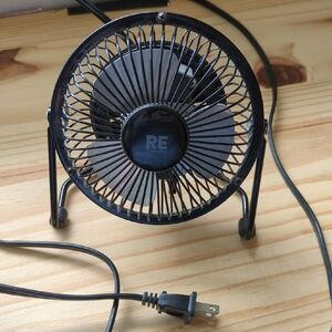 Black Mini Desk Fan